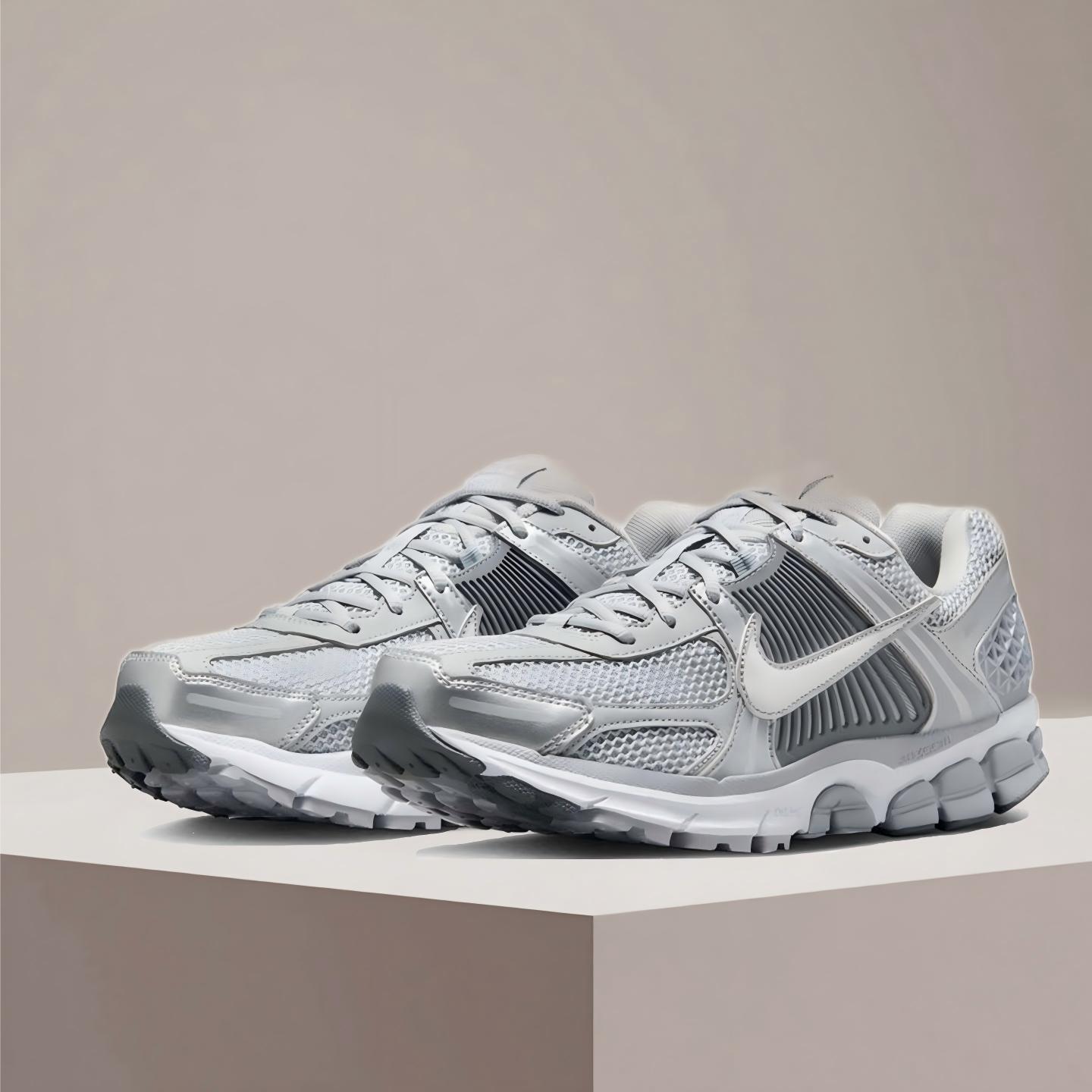 Women Shoes Zoom - Nike Zoom Vomero 5 Yankees Koşu